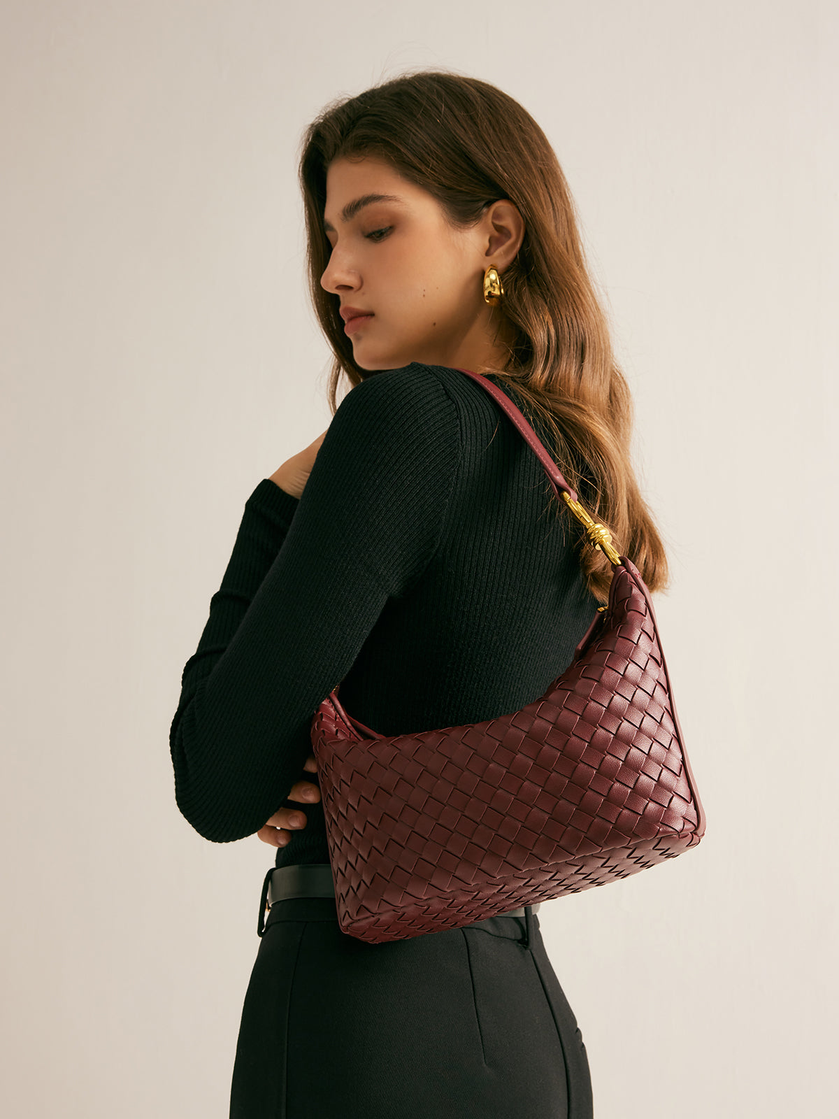 Zipped Woven Armpit Bag