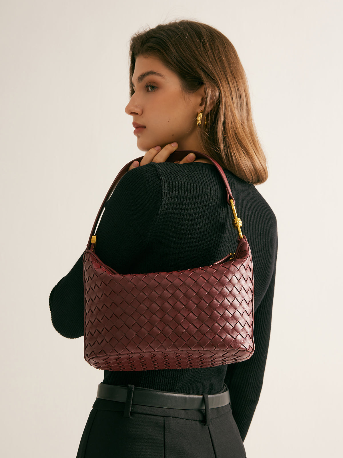 Zipped Woven Armpit Bag
