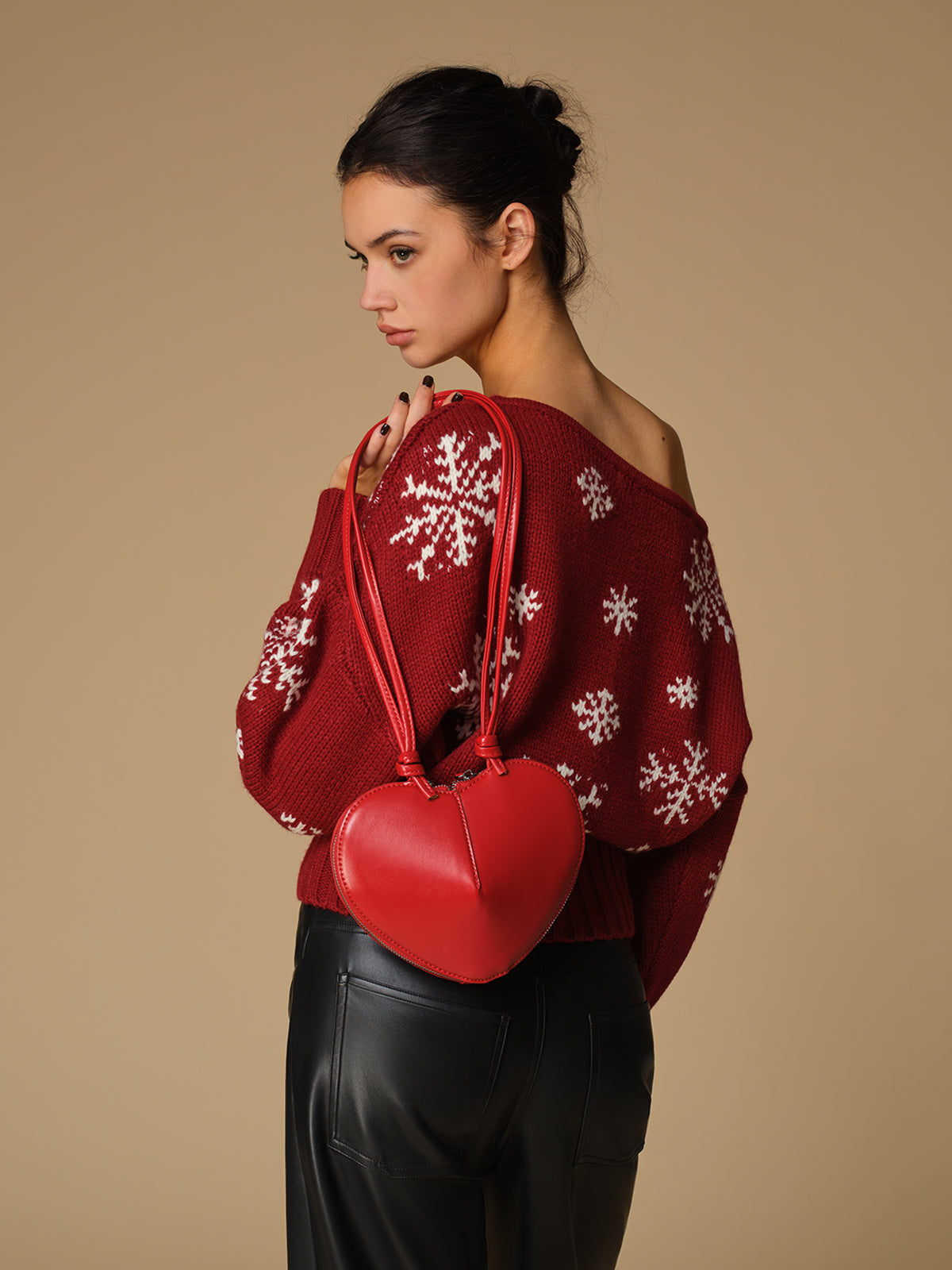 Sac à main en forme de cœur au style romantique