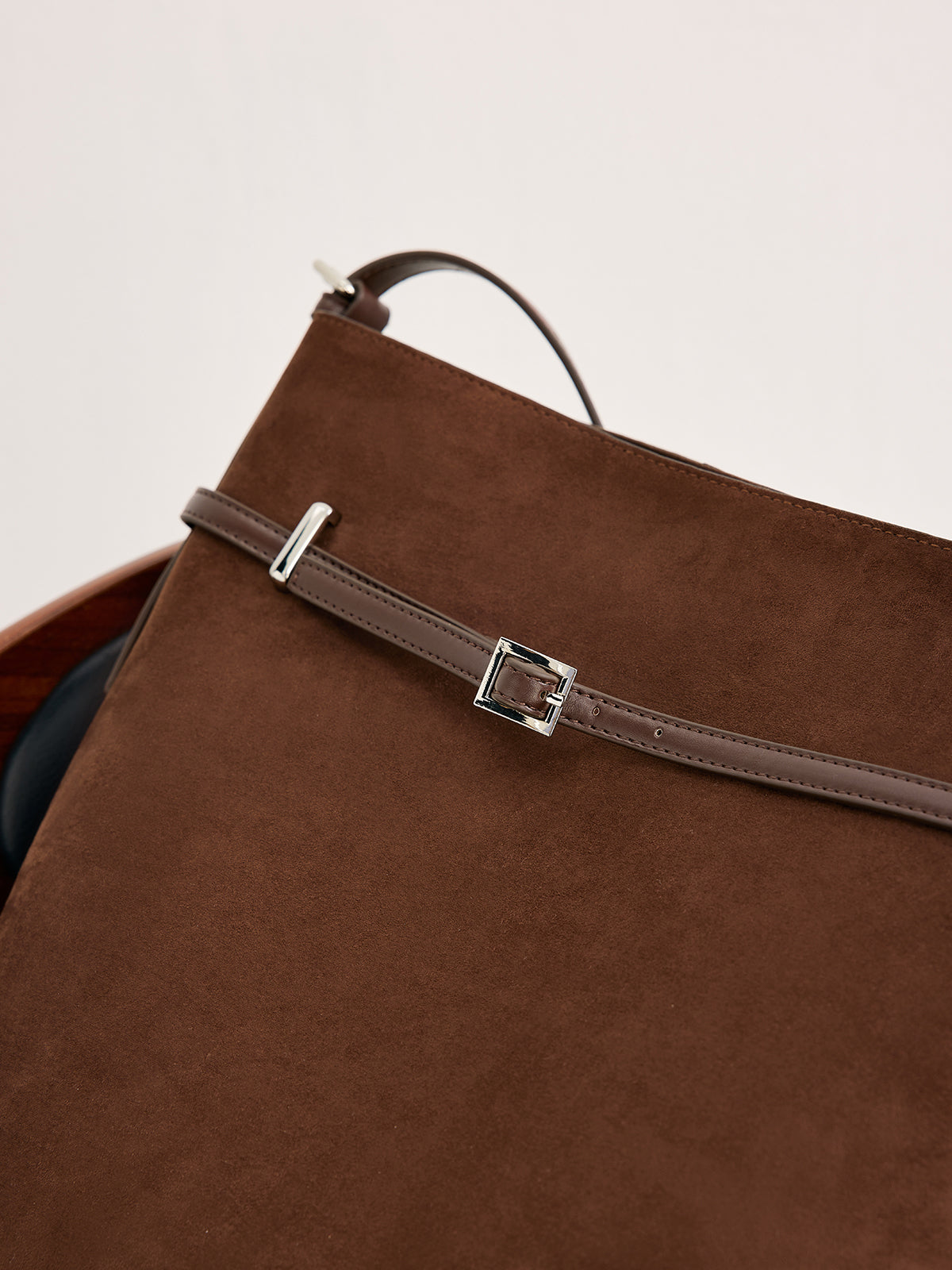 Sac seau en suède multifonction avec boucle