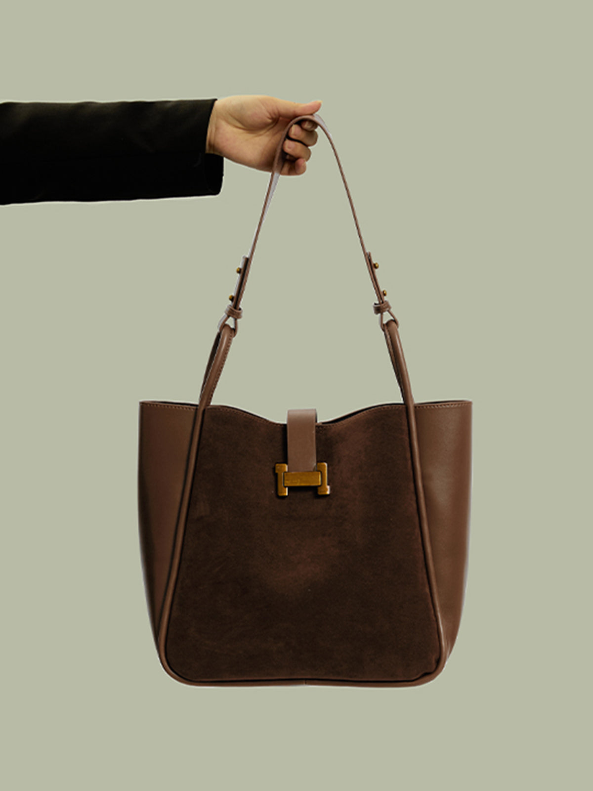Sac fourre-tout avec accents métalliques