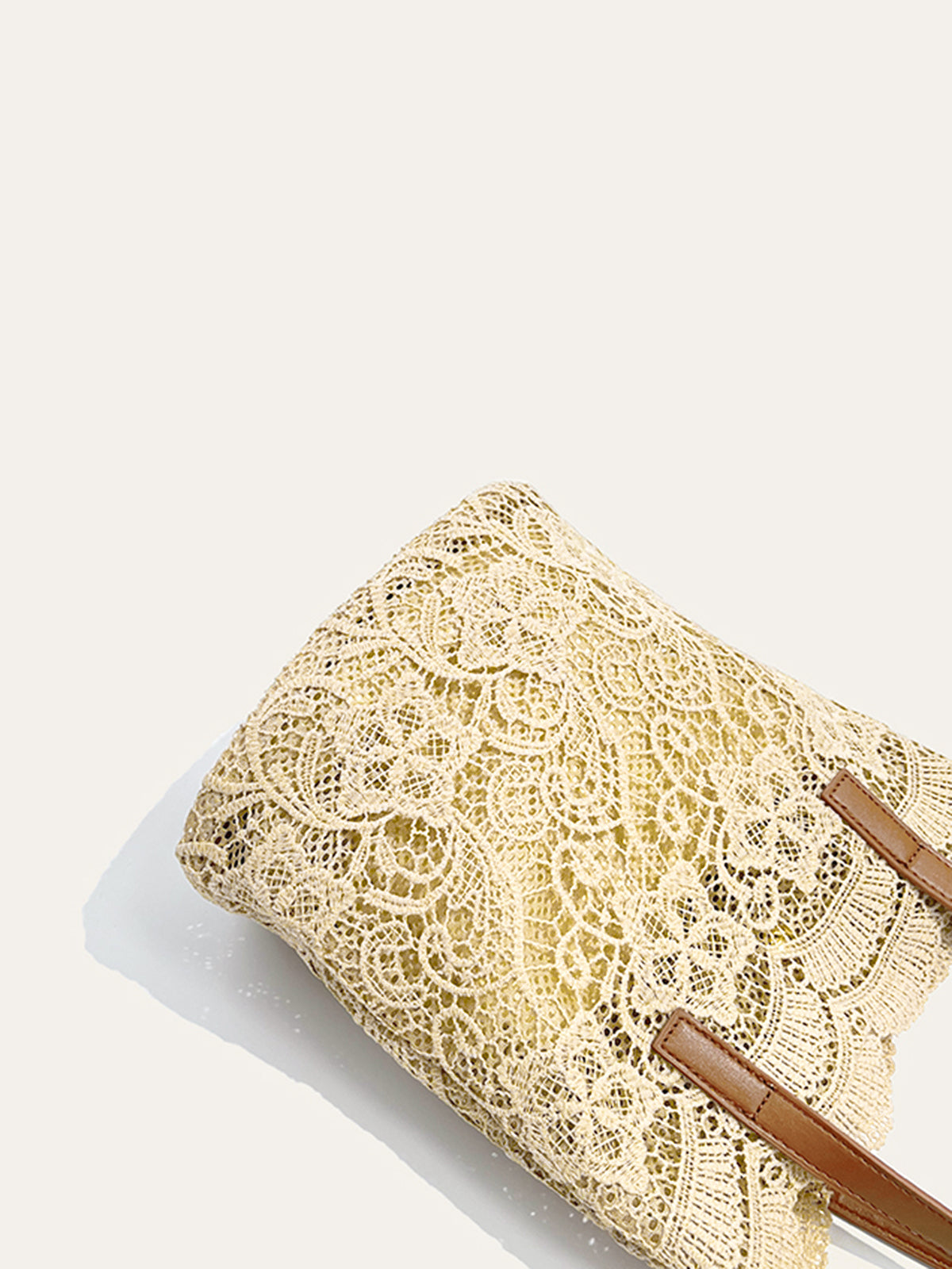 Tote bag décoré de dentelle