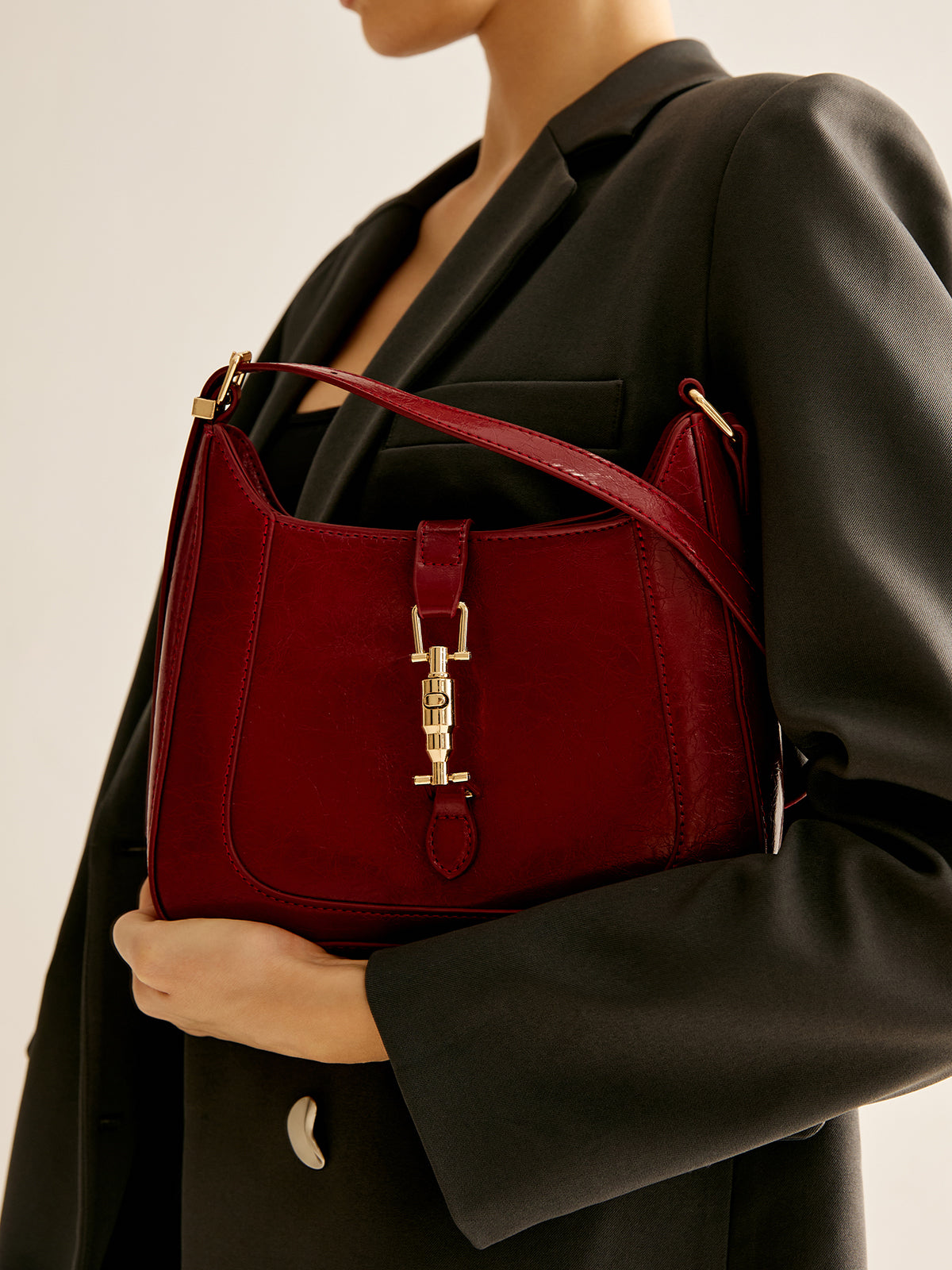 Bandoulière avec fermeture magnétique et zip