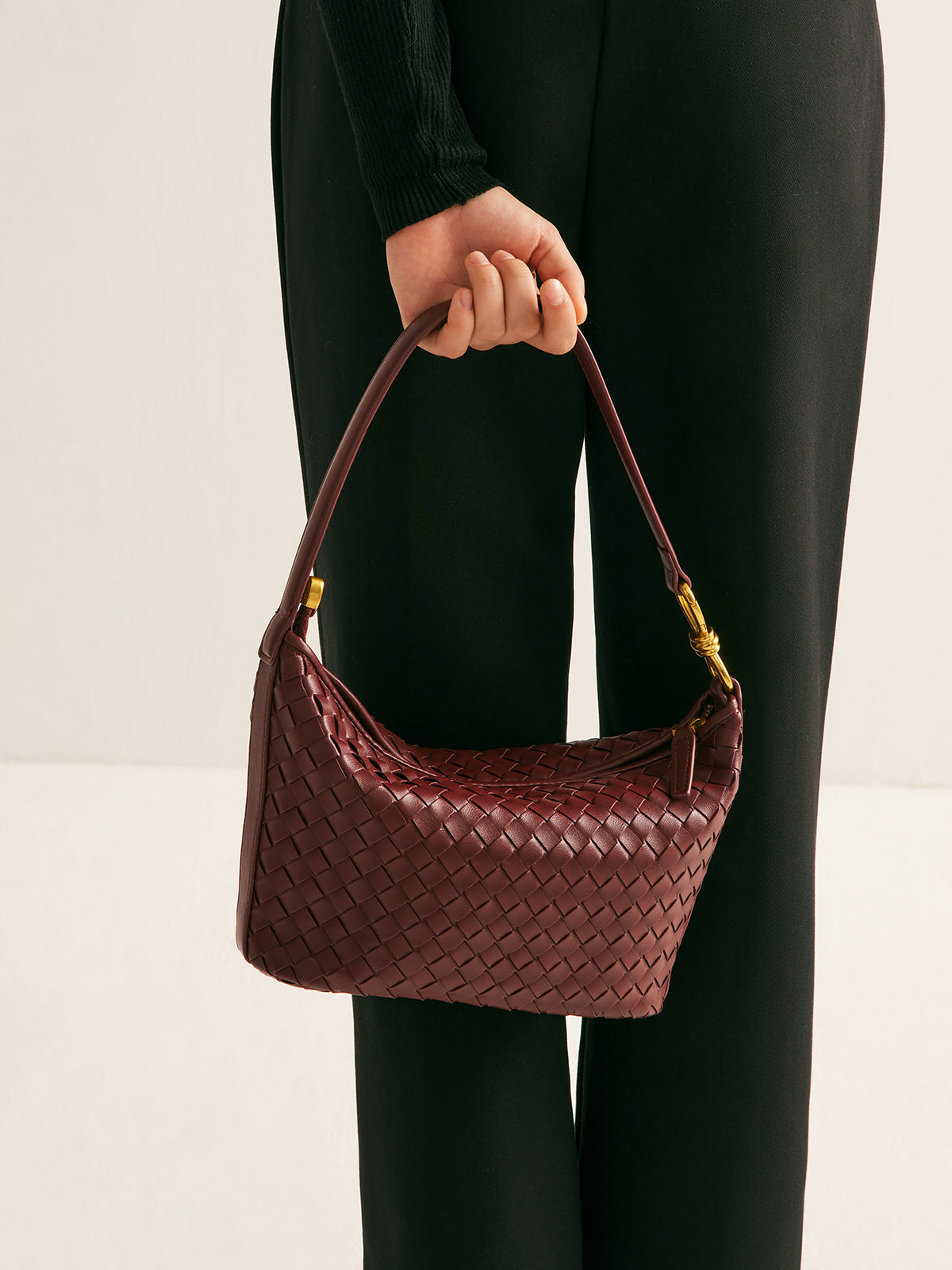 Zipped Woven Armpit Bag