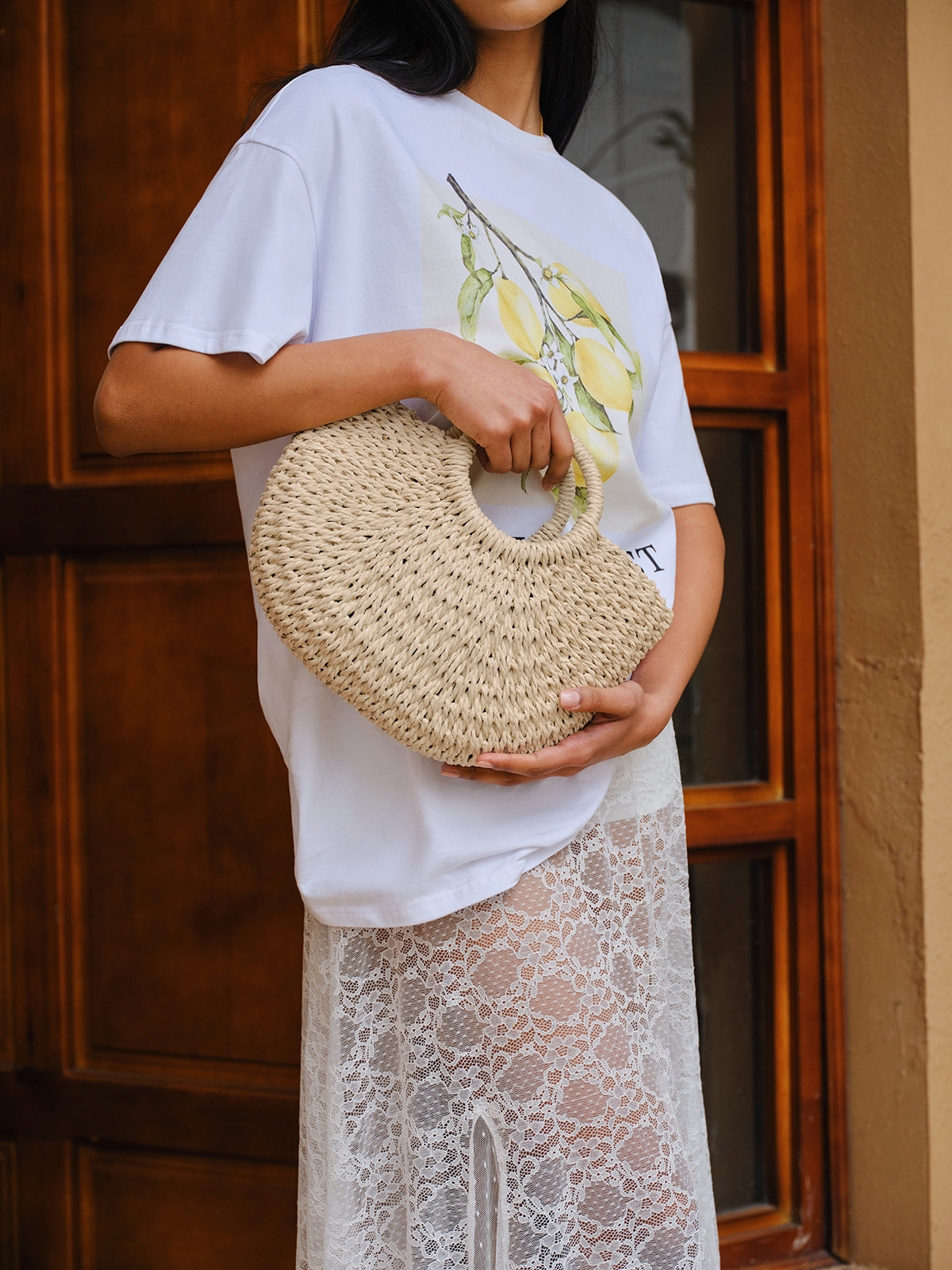 Sac fourre-tout en paille tissée, design demi-lune